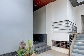 Fabhotel Silver Cloud