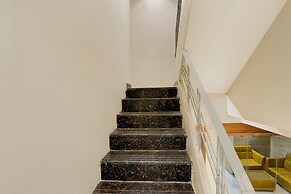 Fabhotel Silver Cloud