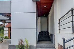 Fabhotel Silver Cloud