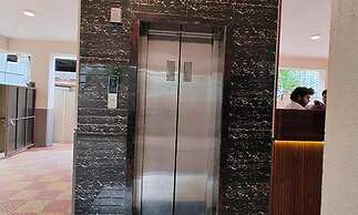 Fabhotel Seven Elite
