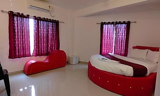 Fabhotel Seven Elite