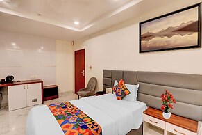 Fabhotel Radha Rani Residency