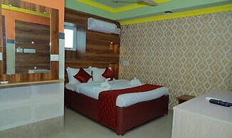 Fabhotel Amutham Residency