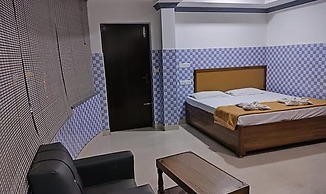 Fabhotel Amutham Residency