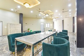 Fabhotel Fort
