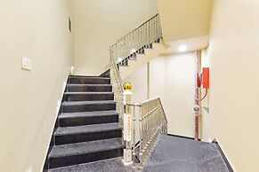 Fabhotel Fort