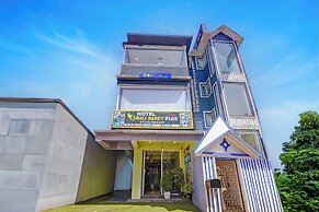 Fabhotel Small Daddy Plus