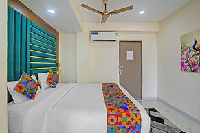 Fabhotel Small Daddy Plus