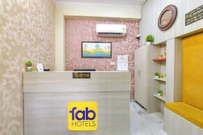 Fabhotel Bloom Stone