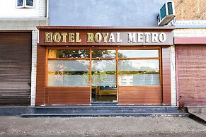 Fabhotel Royal Metro