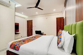 Fabhotel Leon Square