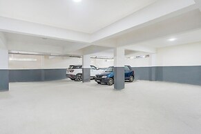 Fabhotel East Land