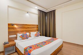 Fabhotel East Land
