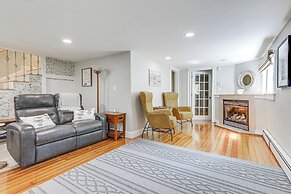 Steps to Short Beach: Ocean-view Apt w/ Deck!