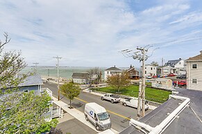 Steps to Short Beach: Ocean-view Apt w/ Deck!