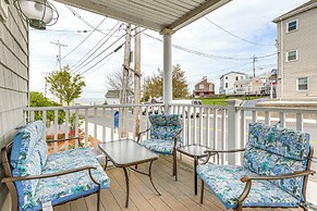 Steps to Short Beach: Ocean-view Apt w/ Deck!