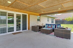 Fenced Yard: Home < 1 Mi to Mayor Pablo Peña Park