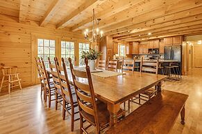Game Room + Fire Pit: Sprawling Westfield Retreat!