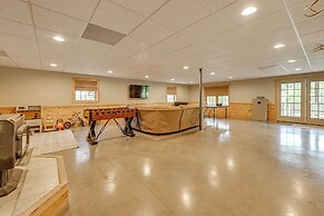 Game Room + Fire Pit: Sprawling Westfield Retreat!