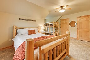 Game Room + Fire Pit: Sprawling Westfield Retreat!