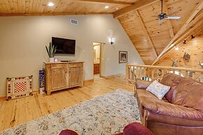 Game Room + Fire Pit: Sprawling Westfield Retreat!