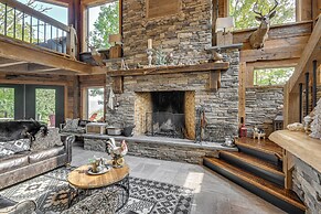 Luxe Cabin Compound 4 Mi to Cameron State Forest!