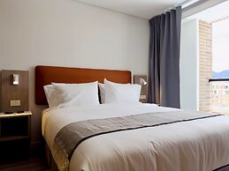 w Chic Loft w Balcony in Santa B Rbara