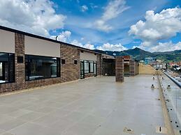 w Chic Loft w Balcony in Santa B Rbara