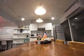Qilombo Hostel Silom