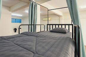 Indian Bites Hostel