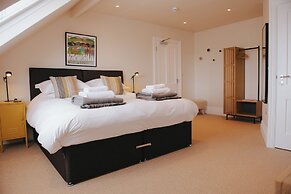 Eastfield Lodge