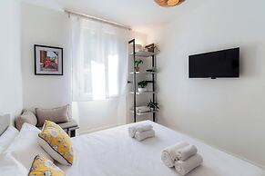 Casa Batèl Suites & Apartments
