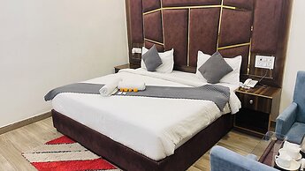 Vantara Premium- Hotel Shreya Galaxy