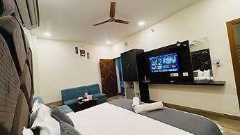 Vantara Premium- Hotel Shreya Galaxy
