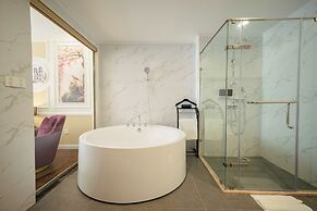 Venusgiti Hot Spring Resort & Spa
