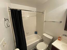 Cozy Hampton townhouse