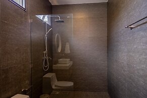 3 Bed Pool Villa Near The Beach KBR29