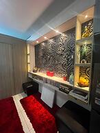 Breeze Residences Condos