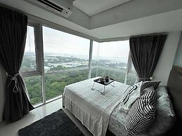 Breeze Residences Condos