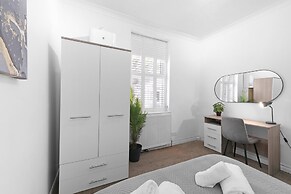 Modern 1 Bedroom Apartment in Gravesend