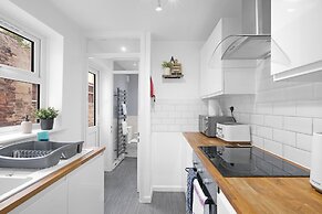 Modern 1 Bedroom Apartment in Gravesend