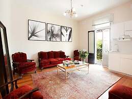 Chic and Characterful Studio Apartment