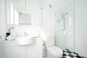 Chic and Characterful Studio Apartment