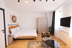 Evra Suites