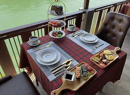 Intimate Riverside Resort