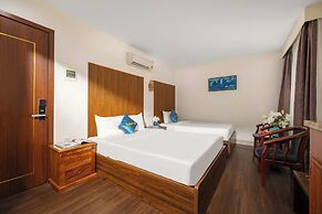 Sea Front Apartment & Spa Da Nang