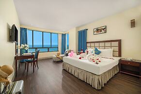 Sea Front Apartment & Spa Da Nang