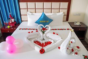 Sea Front Apartment & Spa Da Nang