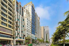 Sea Front Apartment & Spa Da Nang