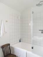 Beautiful 3 Bedroom Home in Bristol